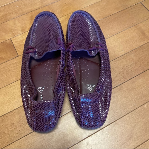 Hush Puppies Shoes Womens 8.5 M Casual Slip On Ballet Flat Plum Purple - Picture 6 of 8
